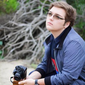 Meet your Posher, Devin